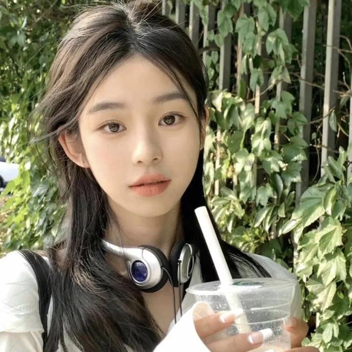 所以,和黑粉结婚了 在线观看